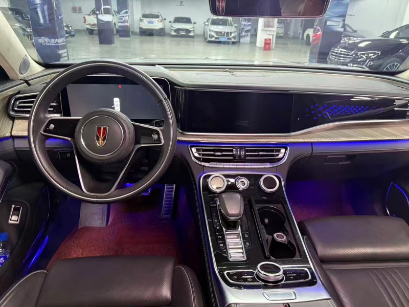 曲靖21年红旗H95