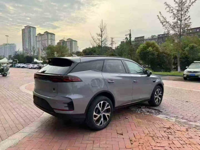 宜昌25年比亚迪唐8