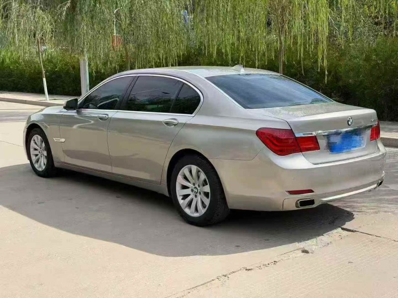 宝鸡13年宝马7系8