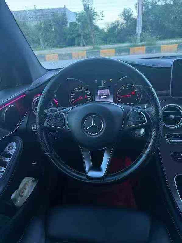 广州16年奔驰GLC4