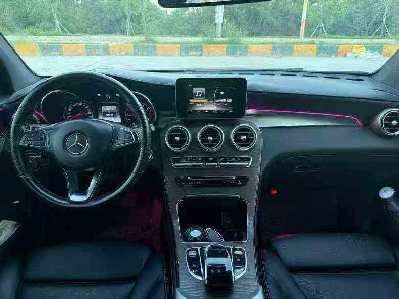 广州16年奔驰GLC5