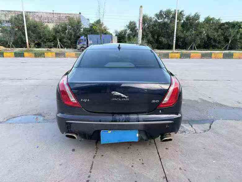 江门15年捷豹XJL9