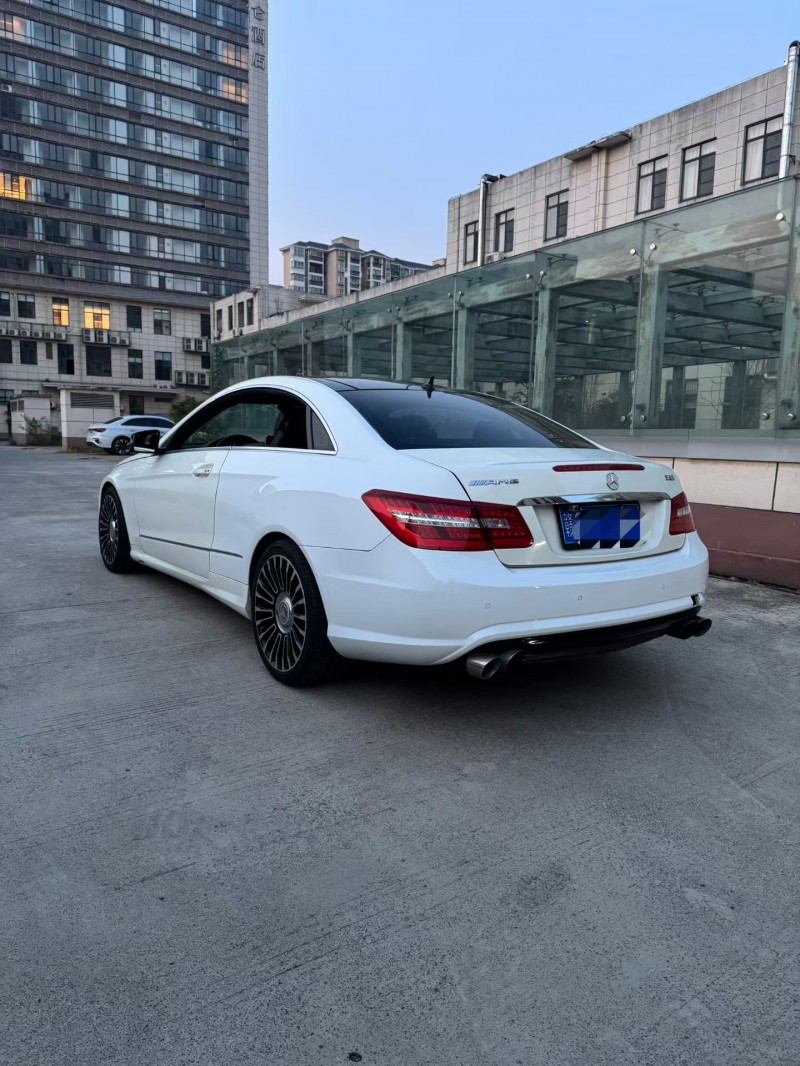 南昌13年奔驰E8