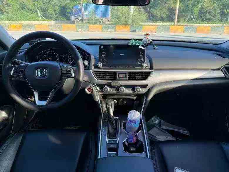 汕头20年本田雅阁4