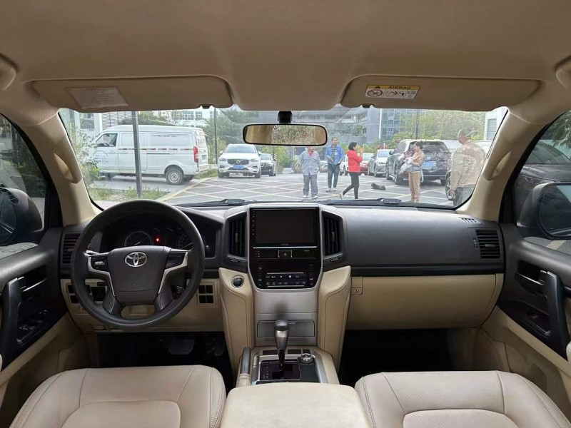 深圳16年丰田兰德酷路泽5