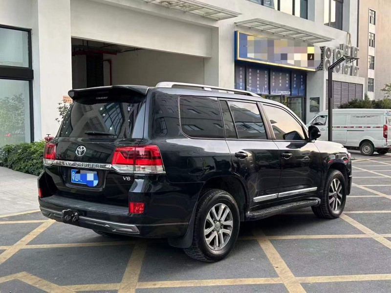 深圳16年丰田兰德酷路泽7