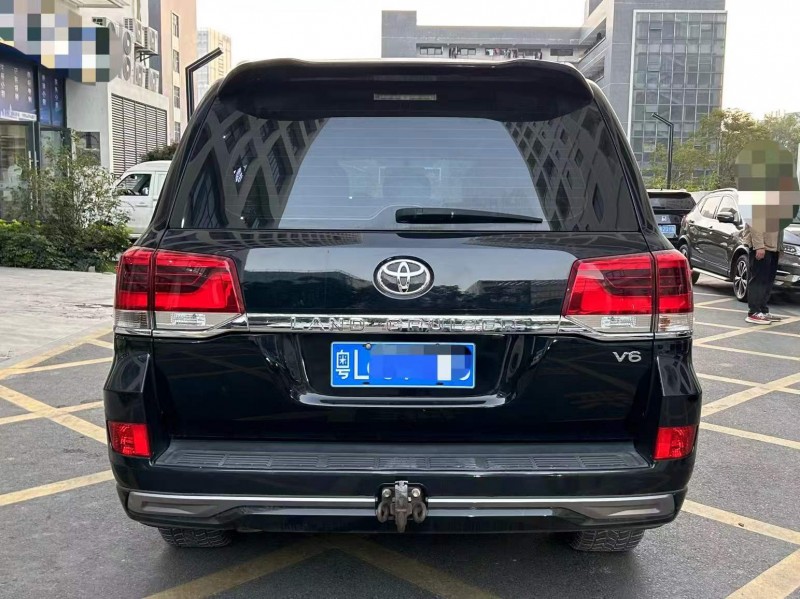 深圳16年丰田兰德酷路泽9