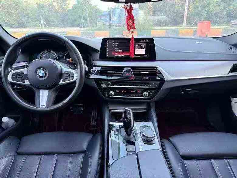 珠海18年宝马5系4