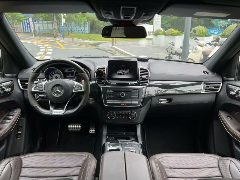 深圳19年奔驰AMG5