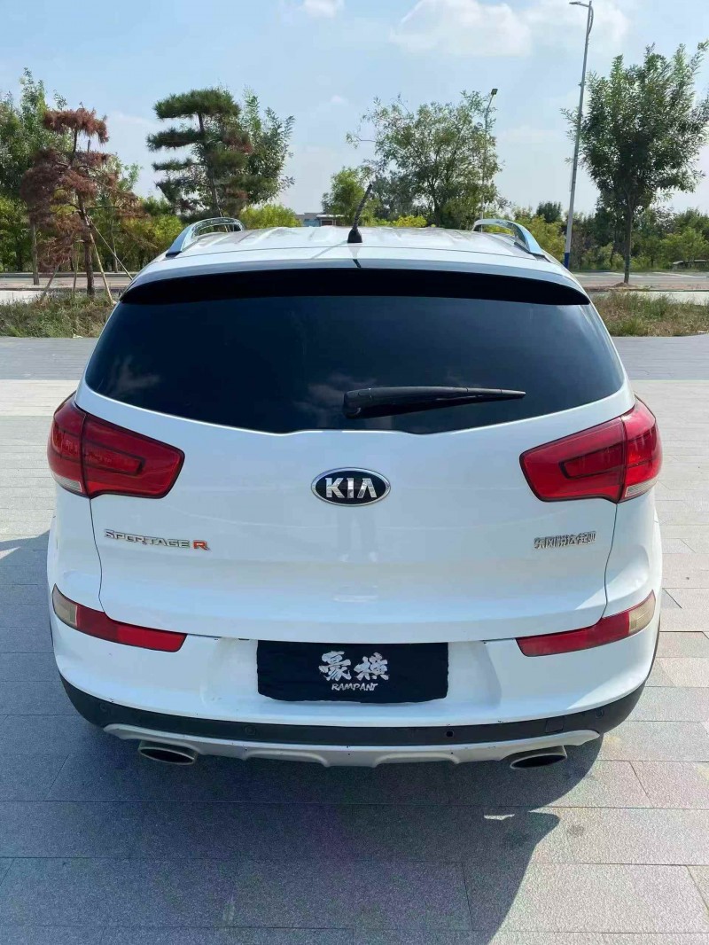 潍坊15年起亚智跑9