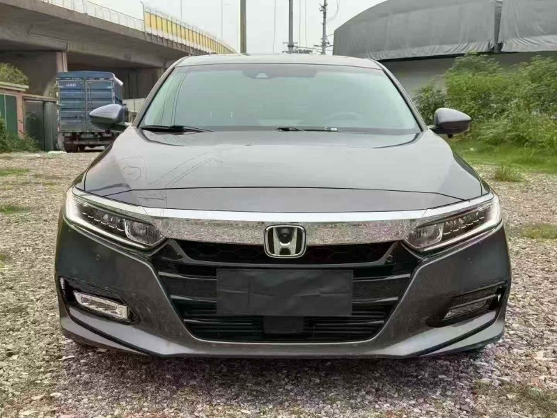 湘潭23年本田雅阁1