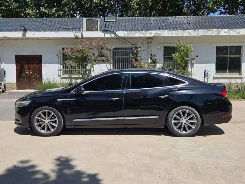 郑州21年别克君越6