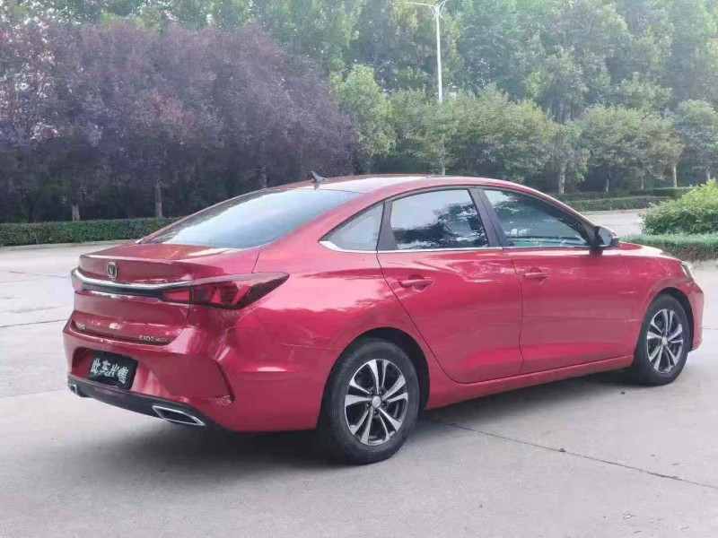 鹤壁20年长安汽车逸动7