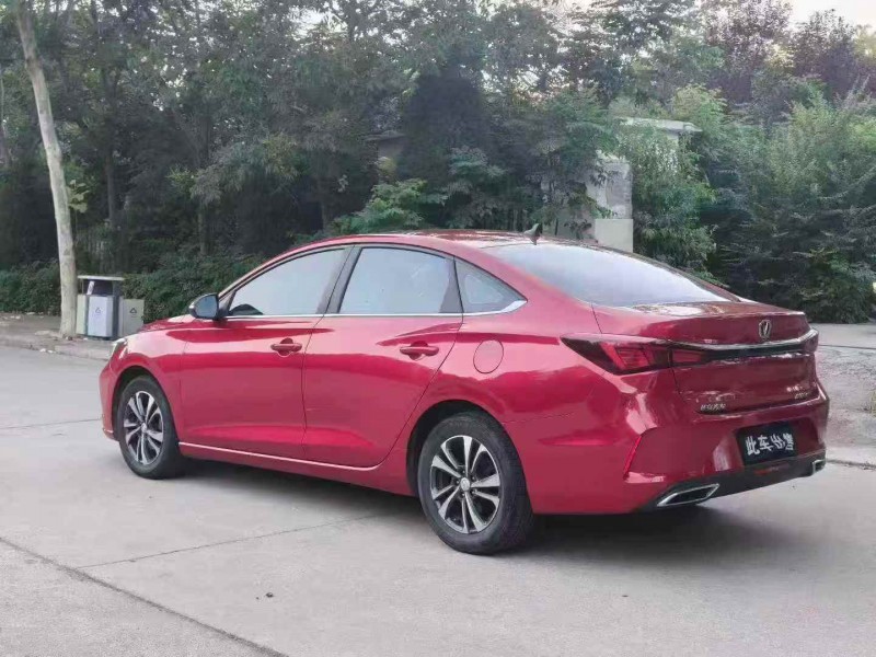 鹤壁20年长安汽车逸动8