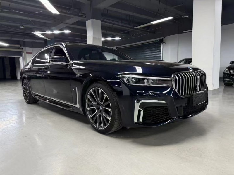 曲靖21年宝马7系3