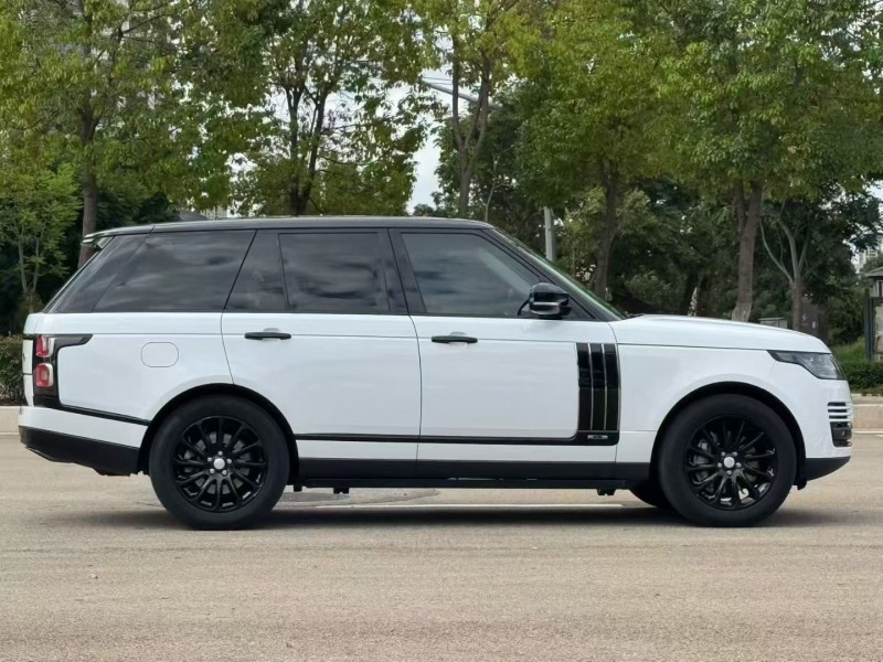 昆明19年路虎揽胜行政3