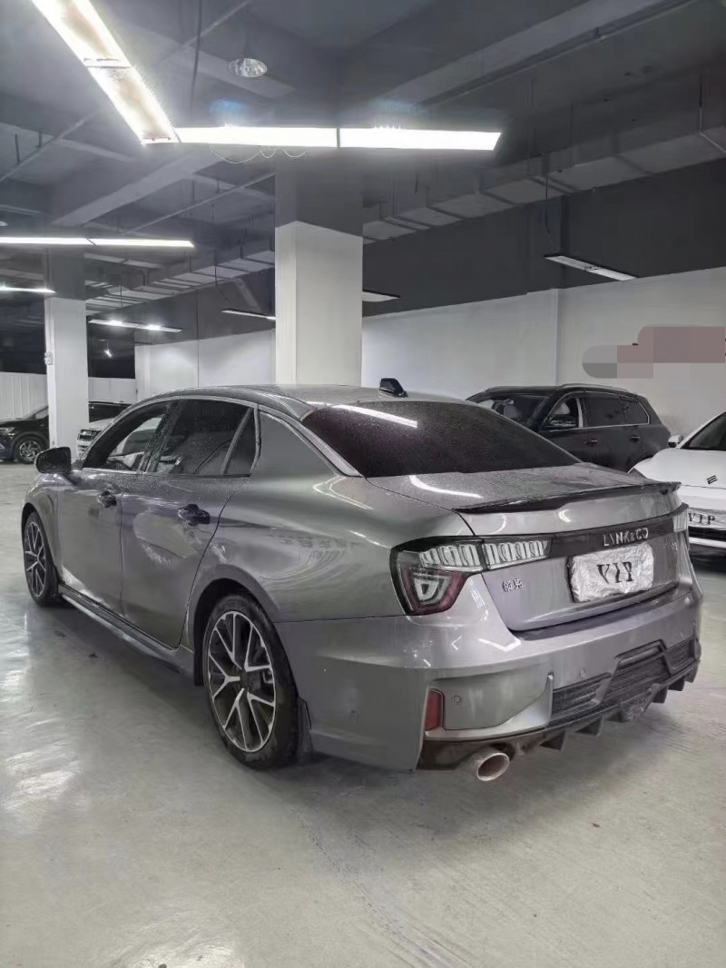 曲靖22年领克037