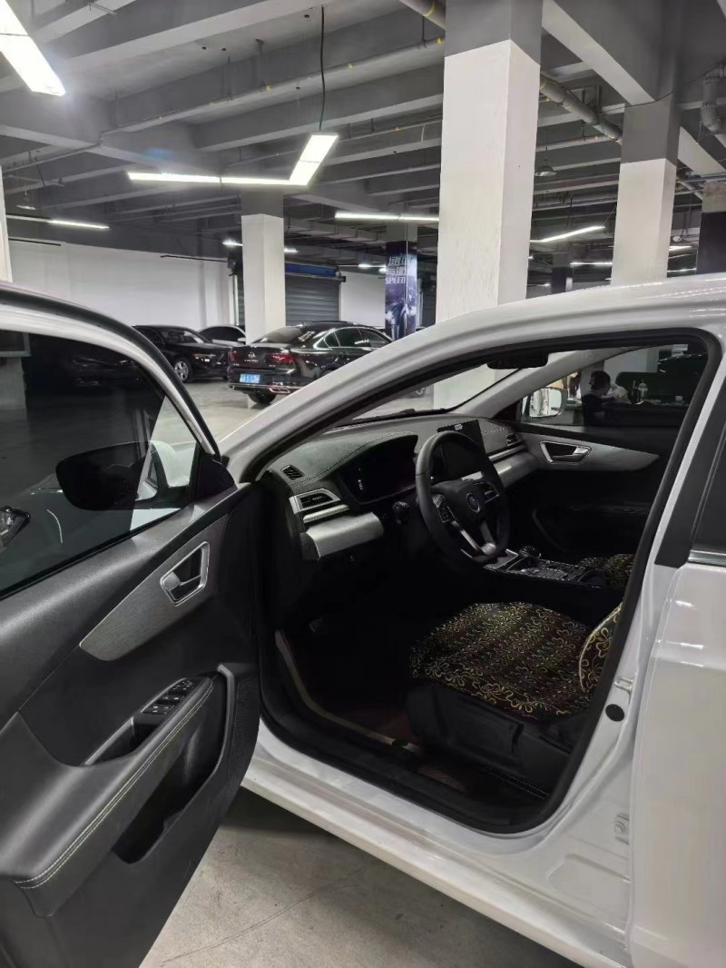 曲靖23年比亚迪秦4