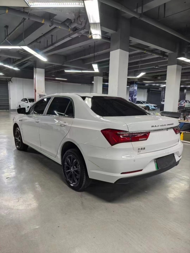 曲靖23年比亚迪秦8