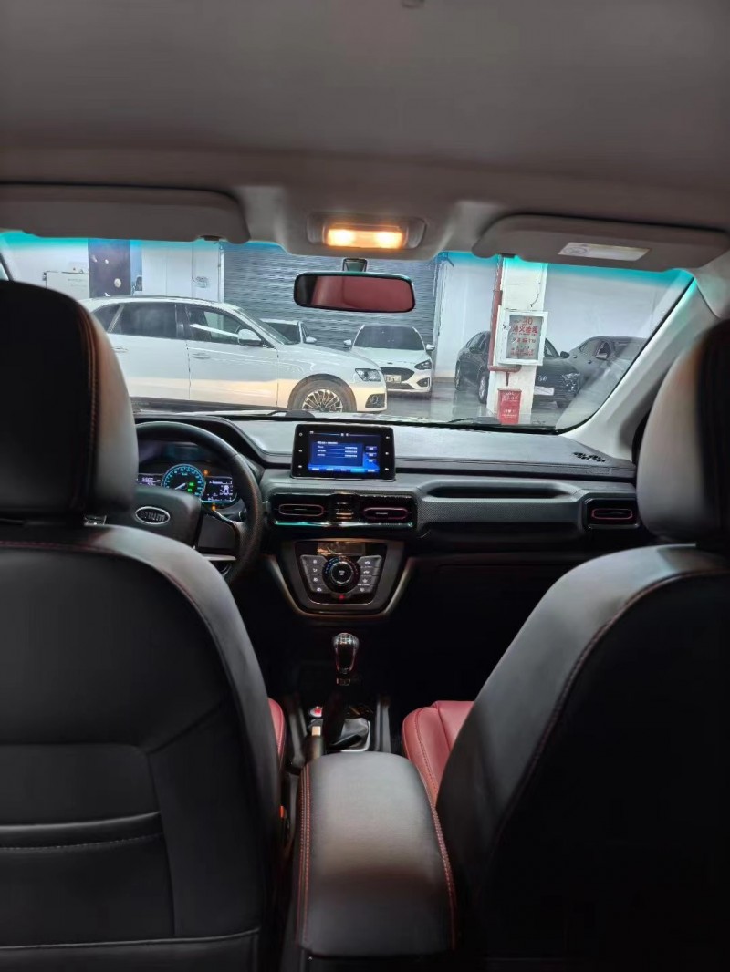 曲靖23年SWM斯威汽车大虎5