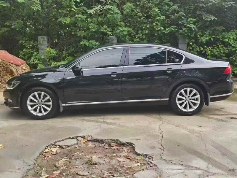 枣庄19年大众迈腾2