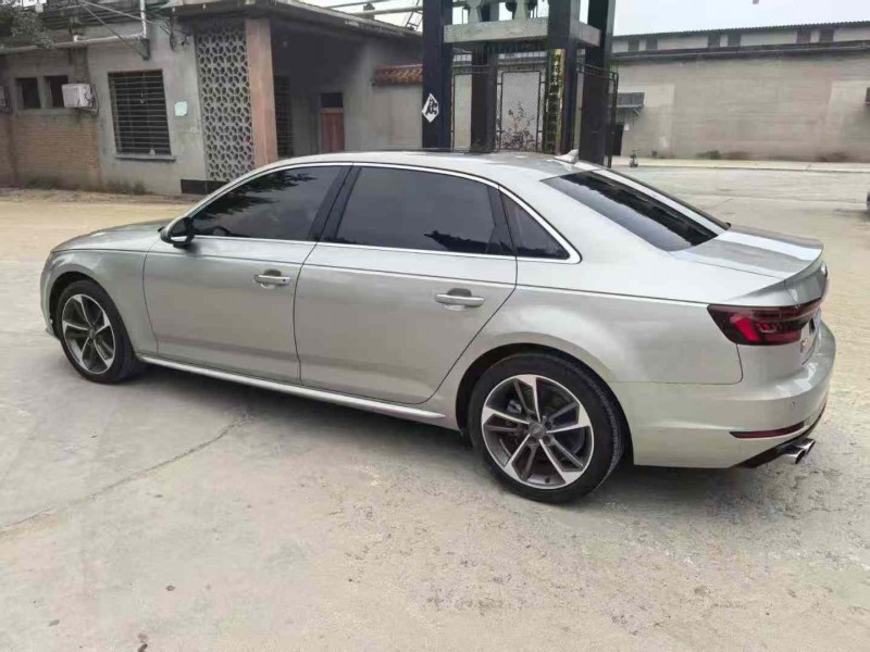 保定18年奥迪A4L3