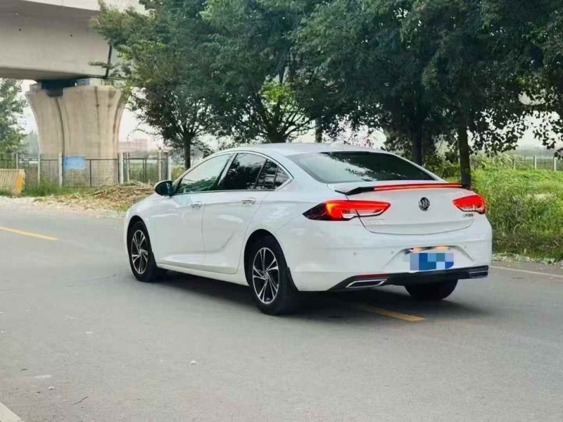 南京21年别克君威7