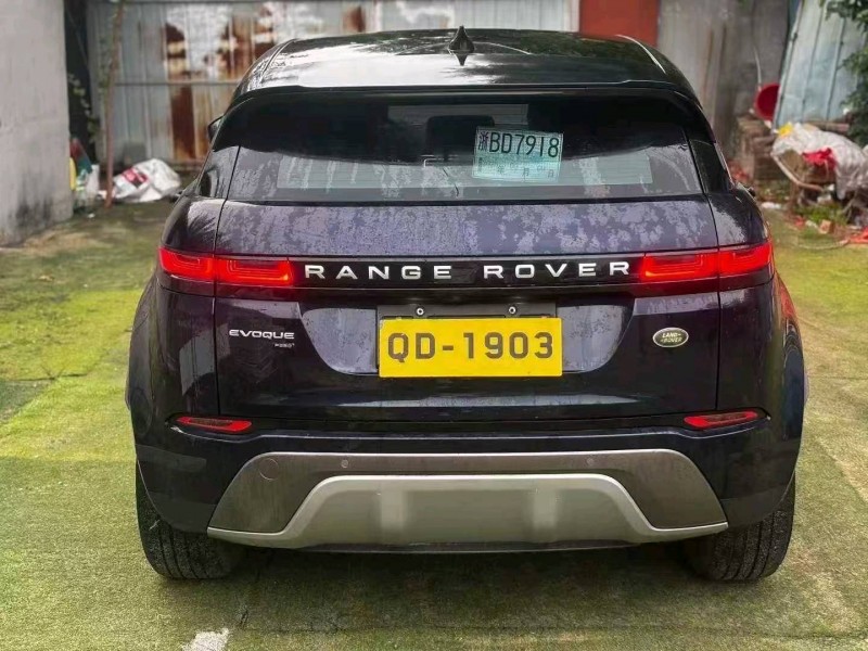 青岛20年路虎极光9