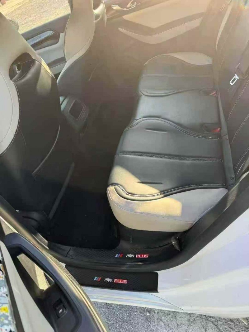 洛阳23年比亚迪秦8