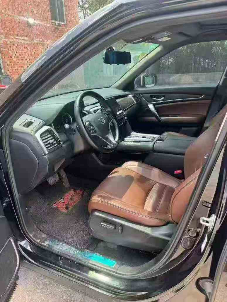 钦州18年本田URV5