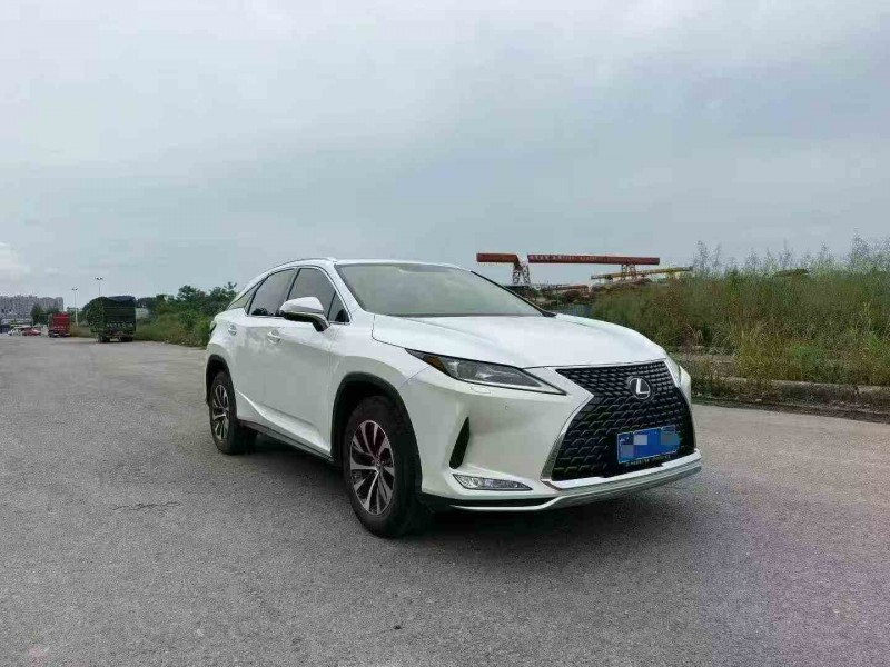 北海20年雷克萨斯RX2