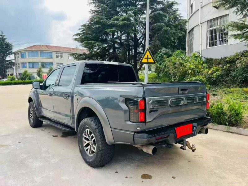 青岛19年福特猛禽8