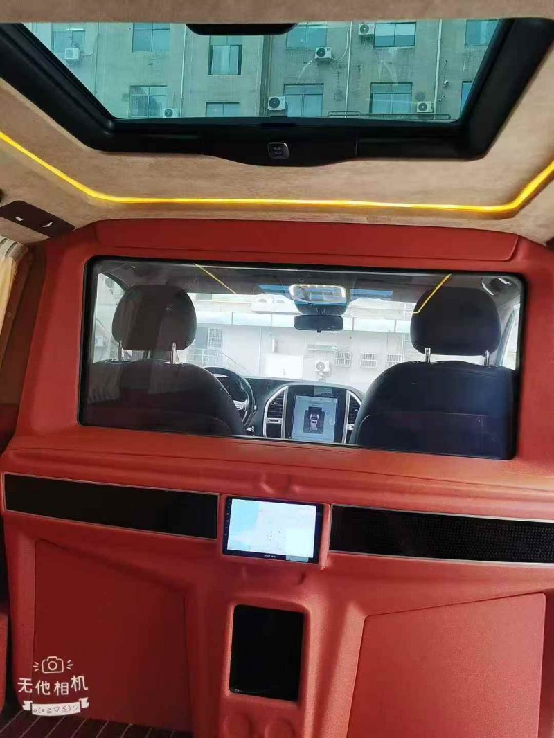 湘潭17年奔驰威霆7