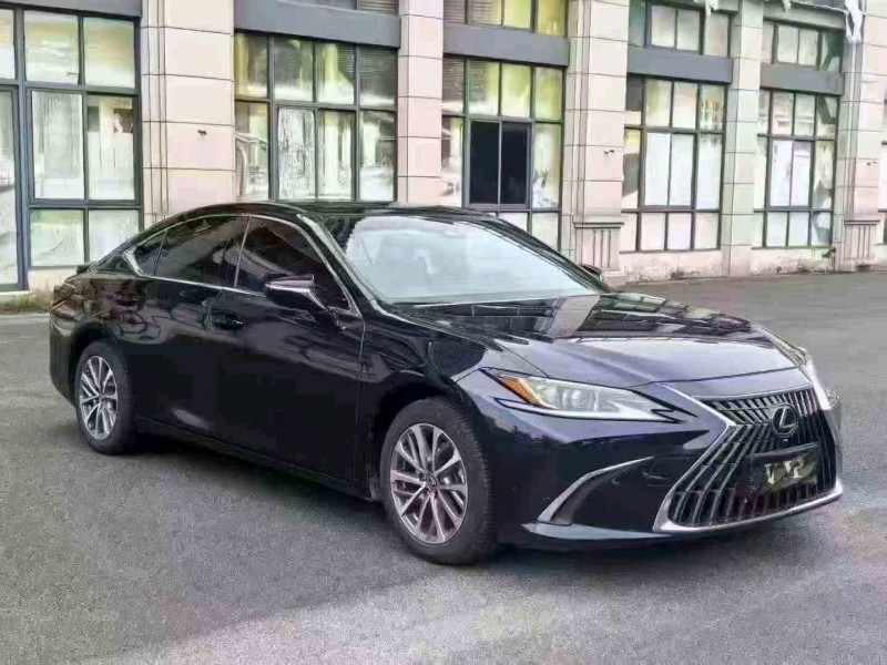 三明23年雷克萨斯ES2