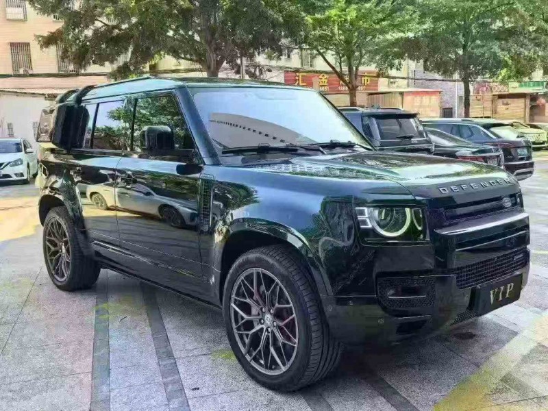 厦门23年路虎卫士2