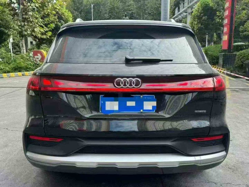 重庆24年奥迪Q68