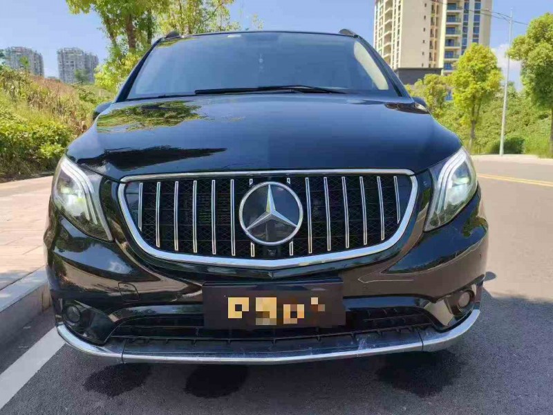 重庆22年奔驰威霆1