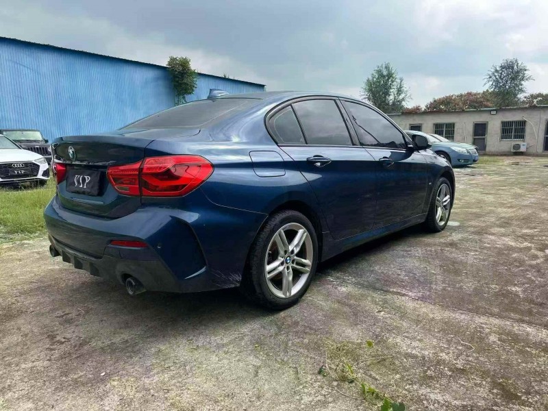 淮安22年宝马1系7