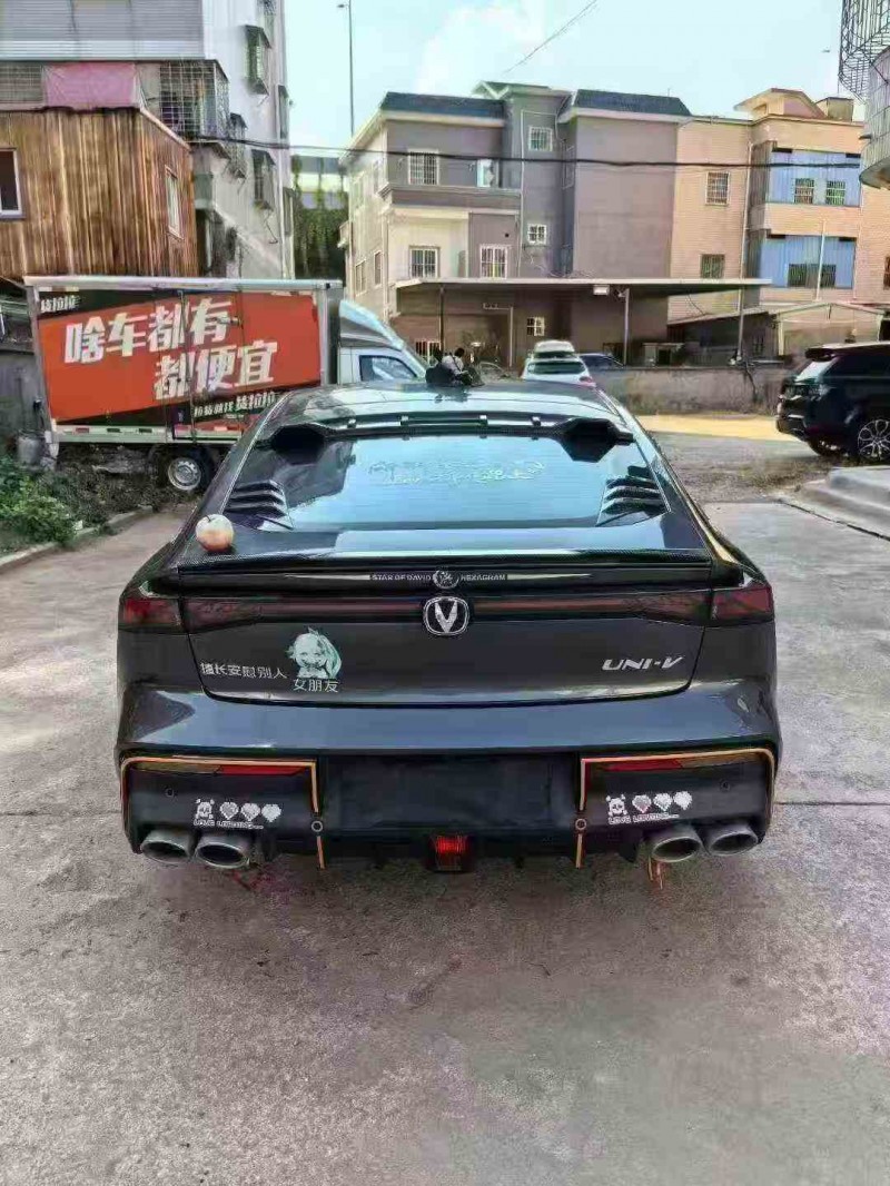 厦门24年长安汽车UNI9