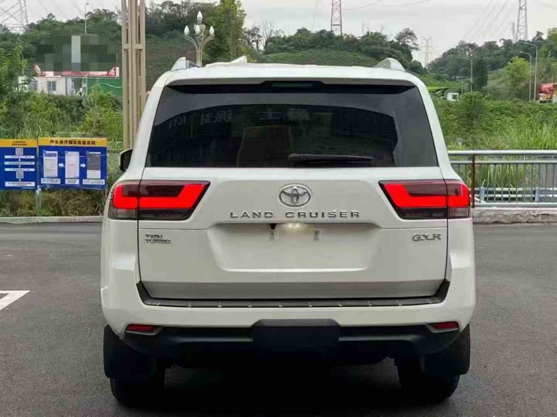 重庆24年丰田兰德酷路泽9