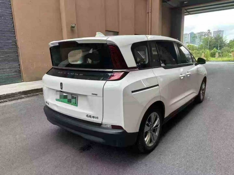 重庆24年奔腾nat9