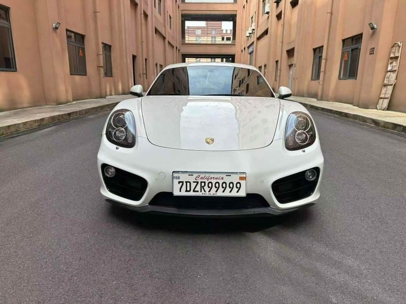 重庆14年保时捷卡曼1