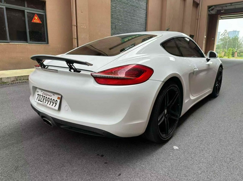 重庆14年保时捷卡曼8