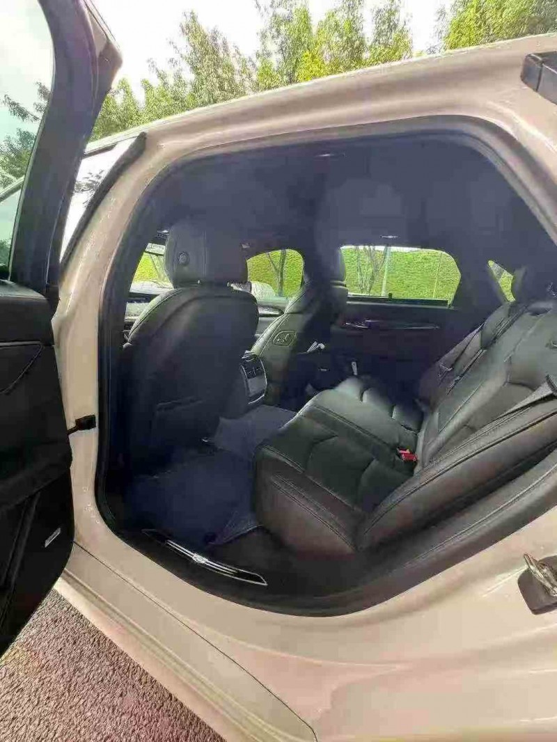 重庆20年凯迪拉克CT66