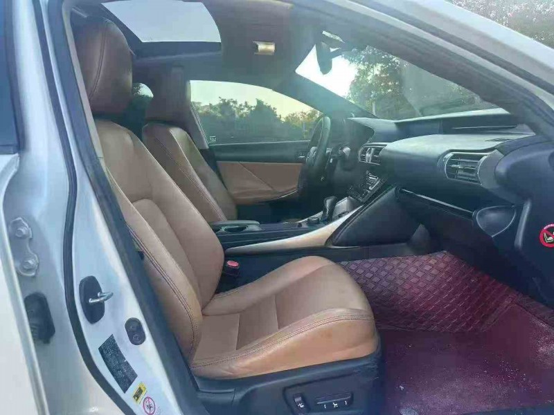 广州13年雷克萨斯IS7