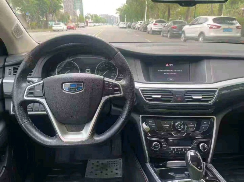 珠海16年吉利博瑞7