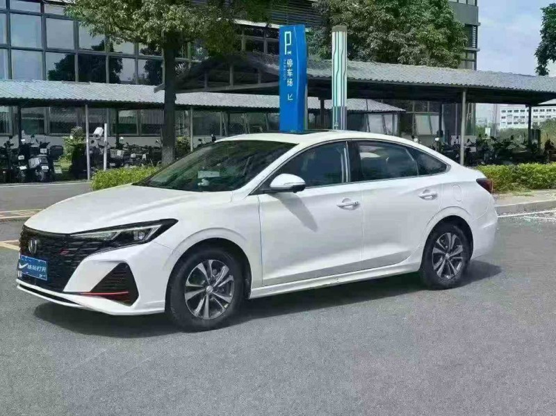 珠海25年长安汽车逸动2