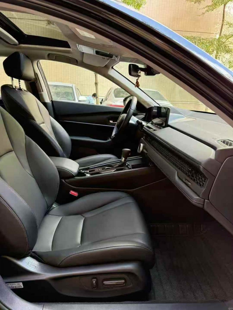 韶关25年本田雅阁7