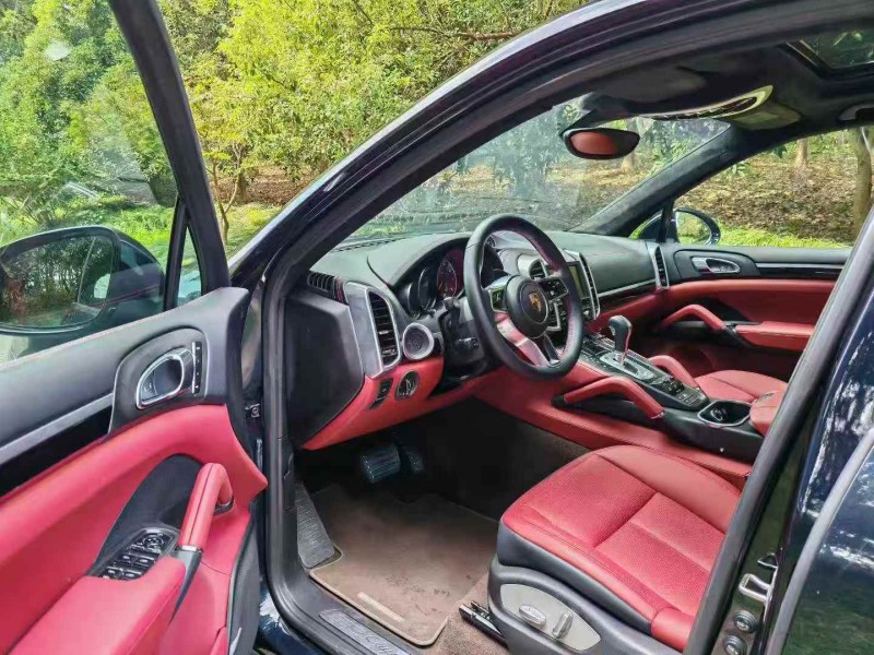 温州16年保时捷卡宴4