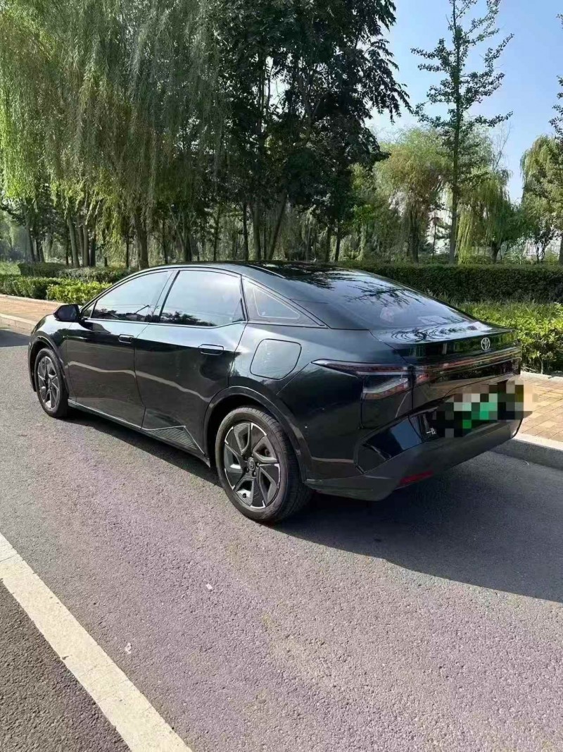 枣庄25年丰田BZ3Pro6